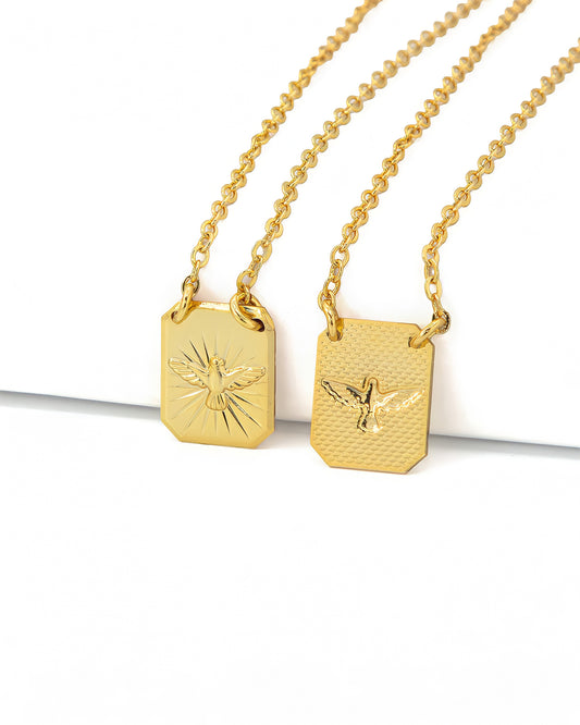 Escapulário Espírito Santo Banhado A Ouro 18k