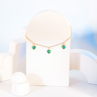 Pulseira com Pingente Coração Pedras Artificias Esmeralda
