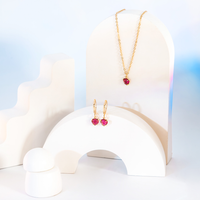 Conjunto Colar e Brinco Argolinha com Zircônias Formato Coração