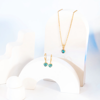Conjunto Colar e Brinco Argolinha com Zircônias Formato Coração