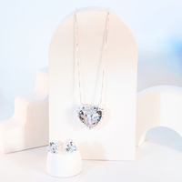 Conjunto Colar e Brinco com Zircônias Design de Coração
