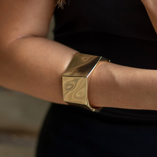 Bracelete Detalhe Geométrico Banhado em Ouro 18K