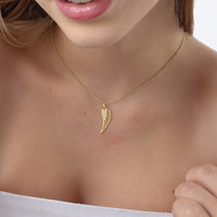Colar com Pingente de Asas Vazada | Banhado a Ouro 18k