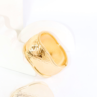 Pulseira Rígida Articulada de Metal Texturizado Banhado