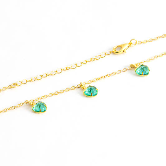 Pulseira com Pingente Coração Pedras Artificias Esmeralda