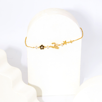 Pulseira Com Pingente Delicados Flor e Estrela Banhado