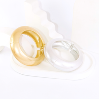 Bracelete Design Oval Texturizado Banhado