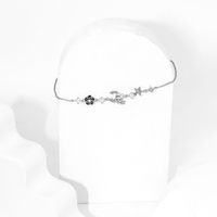 Pulseira Com Pingente Delicados Flor e Estrela Banhado