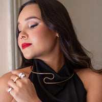 Colar Choker em Formato S Ondulado Banhado em Ouro 18K