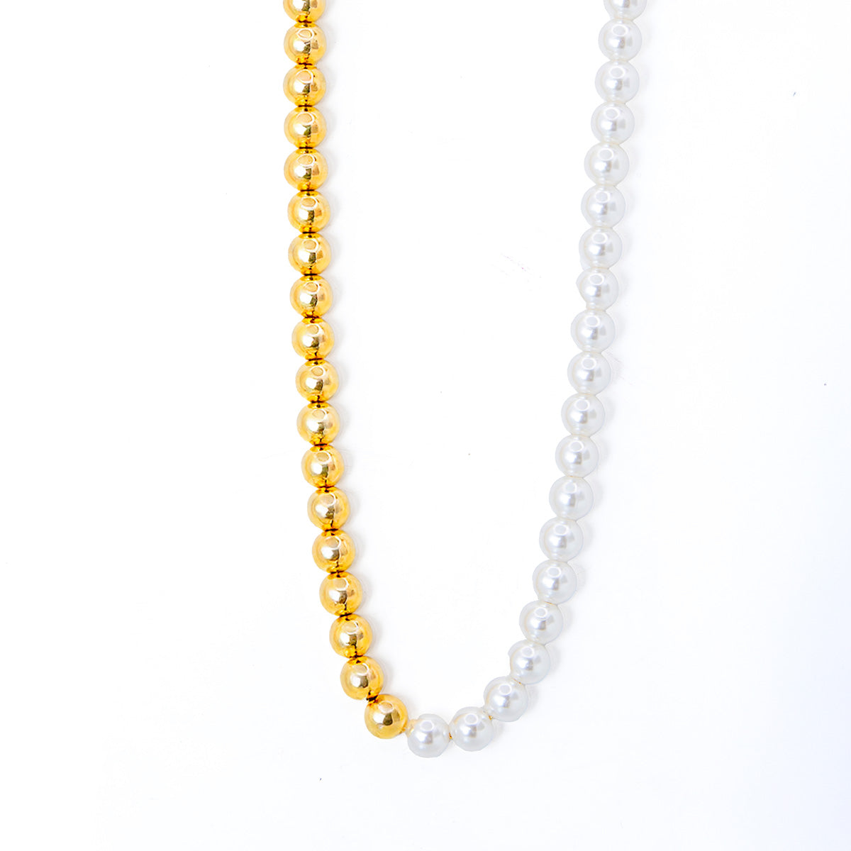 Colar Com Perola e Bolinhas Lisa Banhado a Ouro 18K